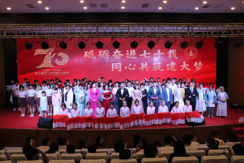 11表演合影.JPG