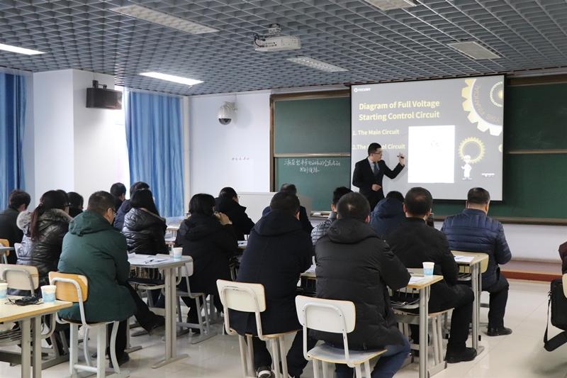 我校2019年度十佳教师公开课比赛取得圆满成功——新闻(修改稿)2.jpg